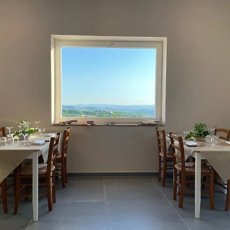 Tenuta San Savino Delle Rocchette * Poggiolo (Terni)