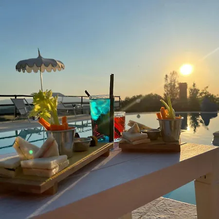 Tenuta San Savino Delle Rocchette * Poggiolo