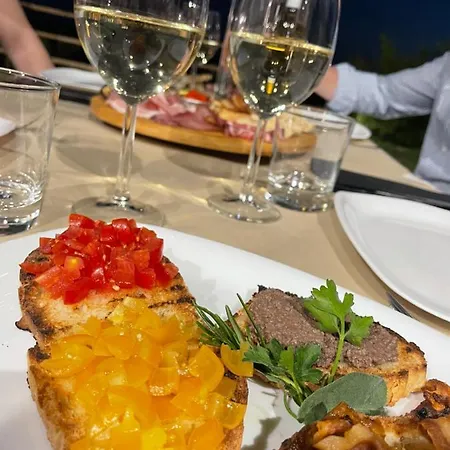 Farm stay Tenuta San Savino Delle Rocchette Poggiolo (Terni)