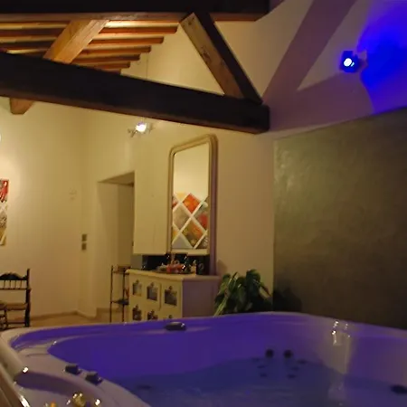 Tenuta San Savino Delle Rocchette Poggiolo