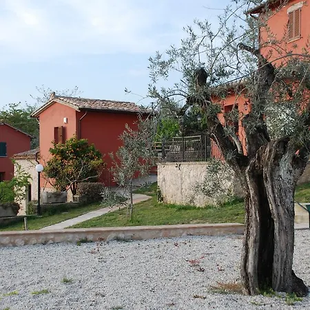 Tenuta San Savino Delle Rocchette Poggiolo