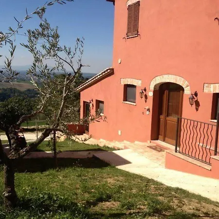 Tenuta San Savino Delle Rocchette * Poggiolo (Terni)