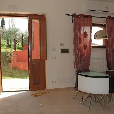 Alloggio per agriturismo Tenuta San Savino Delle Rocchette Poggiolo (Terni)